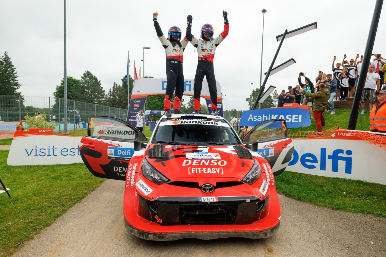 Sami Pajari odniósł pierwsze zwycięstwo w WRC. TOYOTA GAZOO Racing z dubletem w Rajdzie Estonii