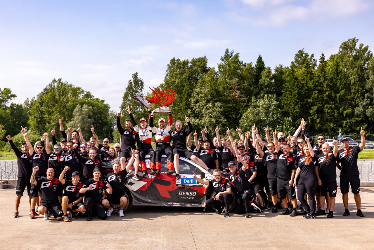 Sami Pajari odniósł pierwsze zwycięstwo w WRC. TOYOTA GAZOO Racing z dubletem w Rajdzie Estonii