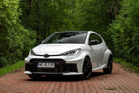 Aero Performance to najlepsza wersja GR Yarisa. Efektowny wygląd i poprawione prowadzenie hot-hatcha
