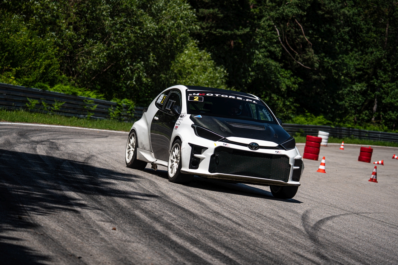 TOYOTA GR CUP 2026: Tor Kielce, Autodrom Biłgoraj i druga część sezonu GR CUP DIGITAL