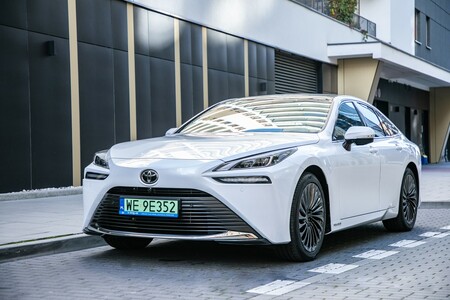 Wodór w Toyocie to nie tylko Mirai. Technologiczny lider z innowacyjnymi rozwiązaniami dla wszystkich sektorów