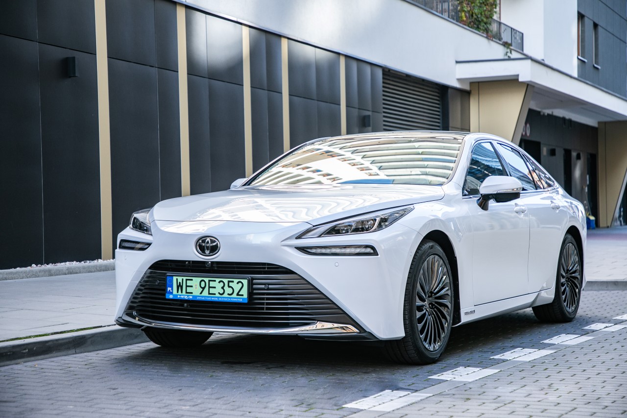 Wodór w Toyocie to nie tylko Mirai. Technologiczny lider z innowacyjnymi rozwiązaniami dla wszystkich sektorów