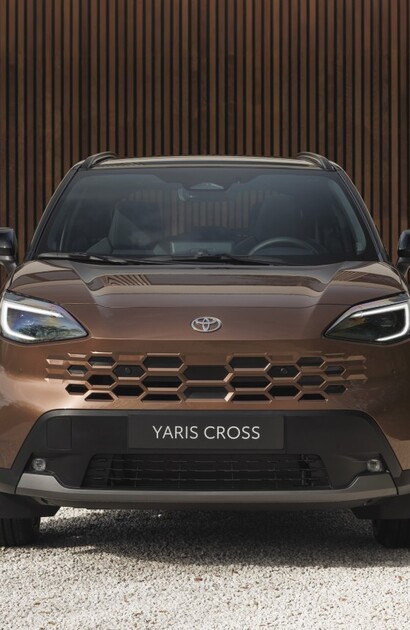Nowa Toyota Yaris Cross z rabatem. Udoskonalony miejski crossover od 105 300 zł