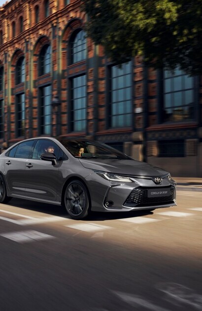 Toyota Corolla w specjalnej ofercie. Hybrydowy bestseller w bogato wyposażonych wersjach od 114 100 zł 