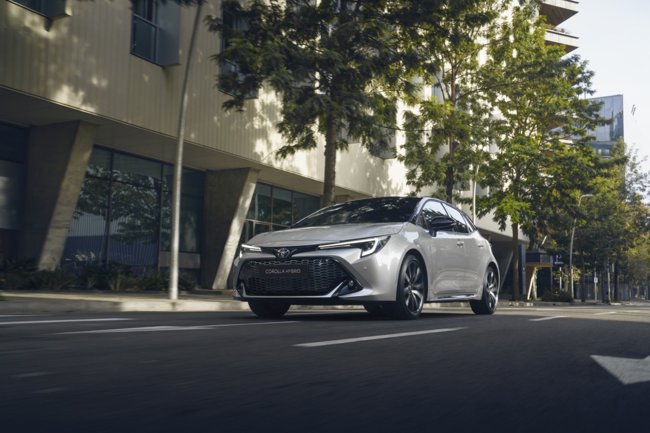Toyota Corolla w specjalnej ofercie. Hybrydowy bestseller w bogato wyposażonych wersjach od 114 100 zł 