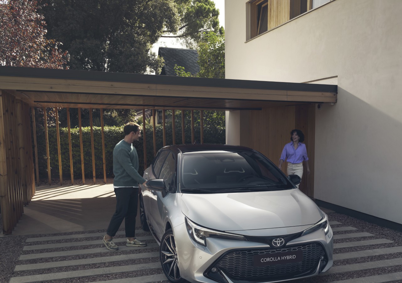 Toyota Corolla w specjalnej ofercie. Hybrydowy bestseller w bogato wyposażonych wersjach od 114 100 zł 