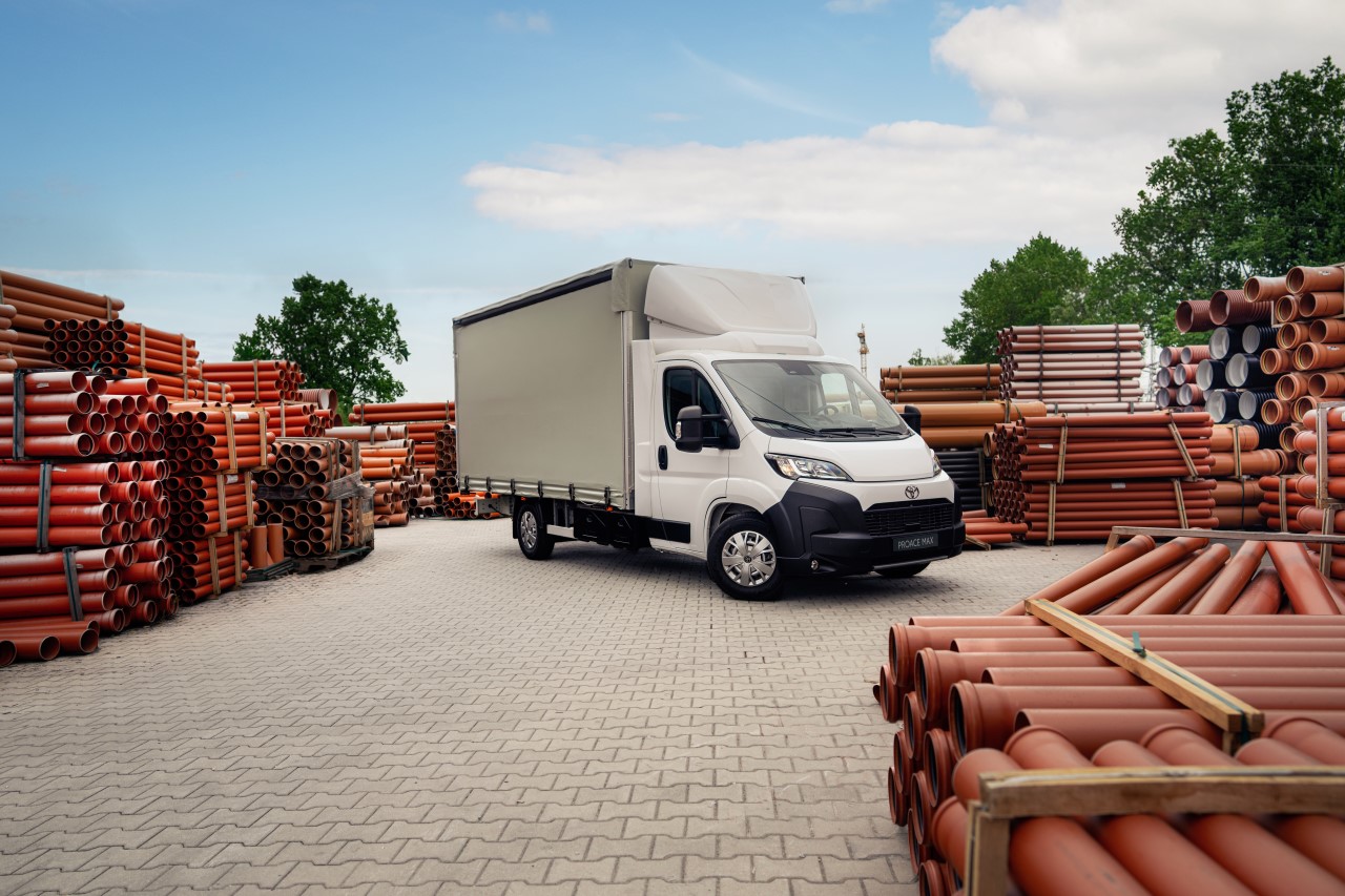 Toyota PROACE MAX Podwozie od 144 400 zł netto. Szeroki wybór konfiguracji i zabudów z gwarancją do 1 000 000 km