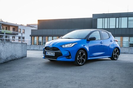Toyota umacnia pozycję lidera polskiego rynku. Ponad 200% wzrostu rejestracji aut elektrycznych