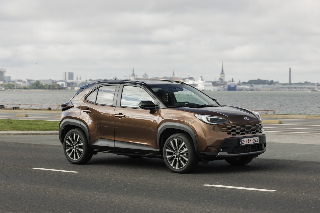 Dni Otwarte nowej Toyoty Yaris Cross. Bestseller segmentu B-SUV z odświeżonym designem i wydajną hybrydą