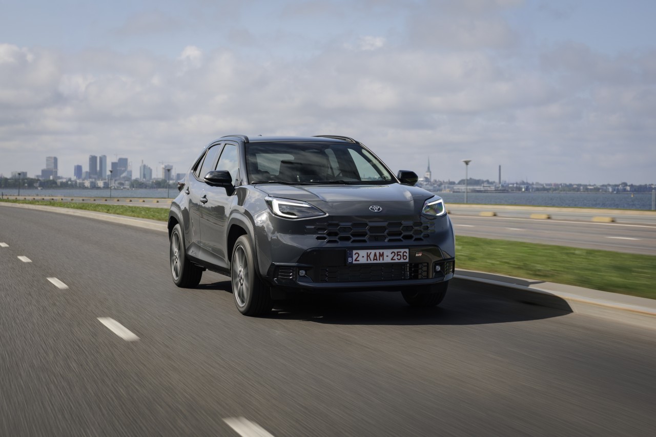 Dni Otwarte nowej Toyoty Yaris Cross. Bestseller segmentu B-SUV z odświeżonym designem i wydajną hybrydą