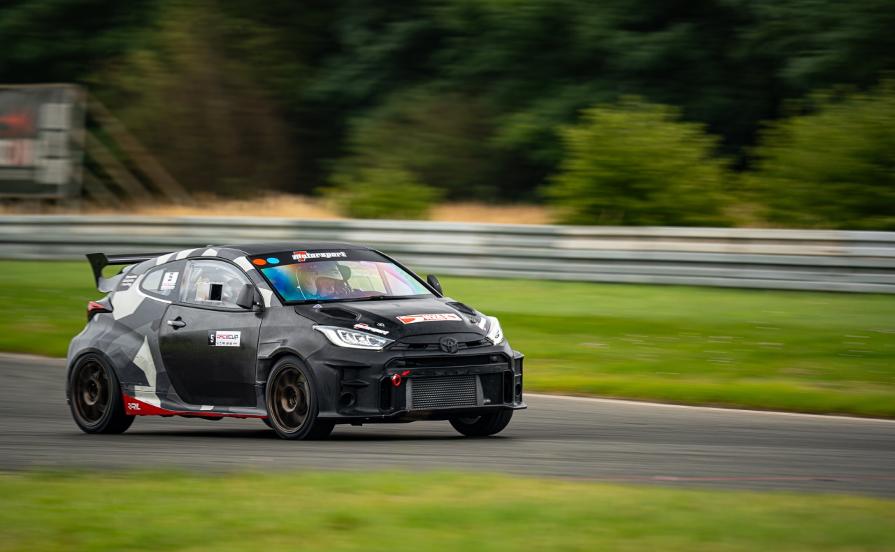 TOYOTA GR CUP 2026: kolejni finaliści po rywalizacji na Torze Poznań. Czas na Tor Kielce i GR86 na Mugello