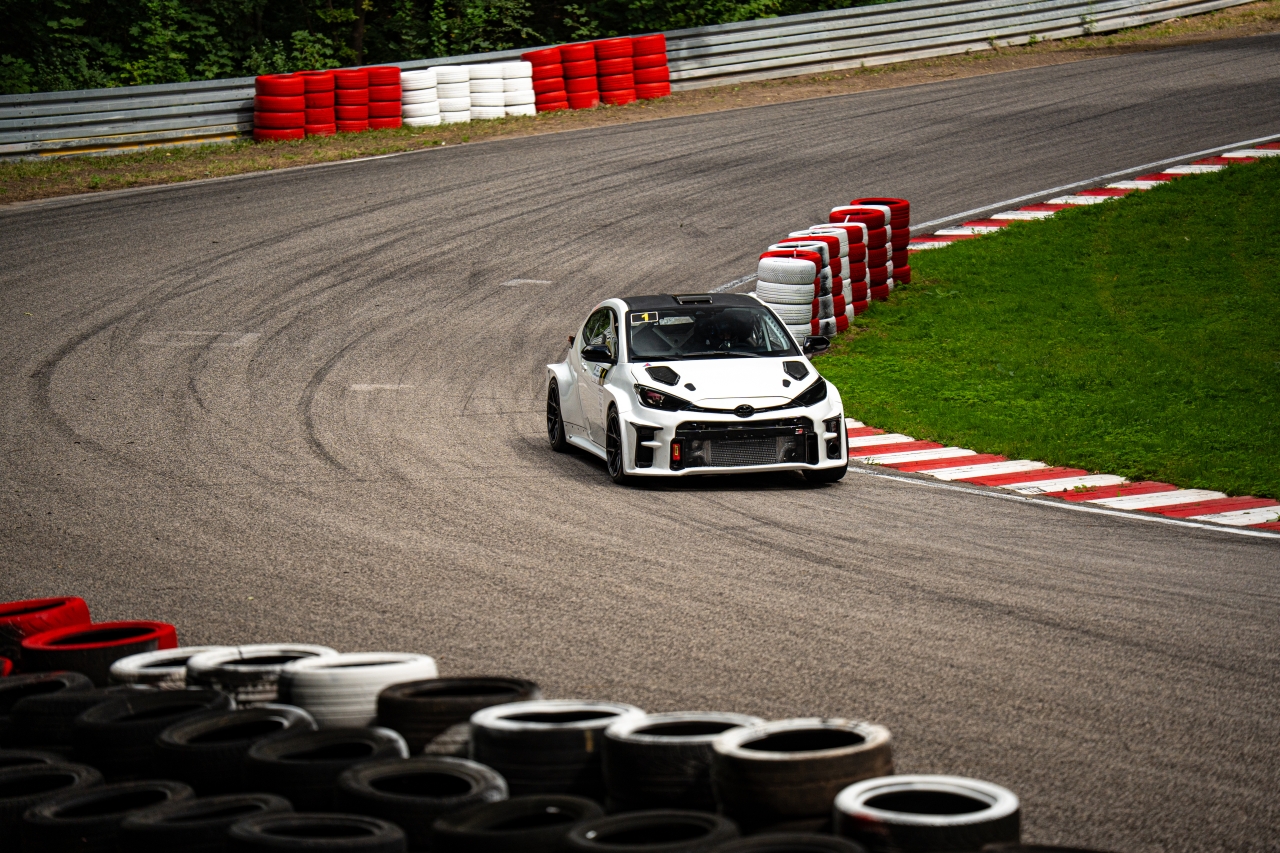TOYOTA GR CUP 2026: kolejni finaliści po rywalizacji na Torze Poznań. Czas na Tor Kielce i GR86 na Mugello