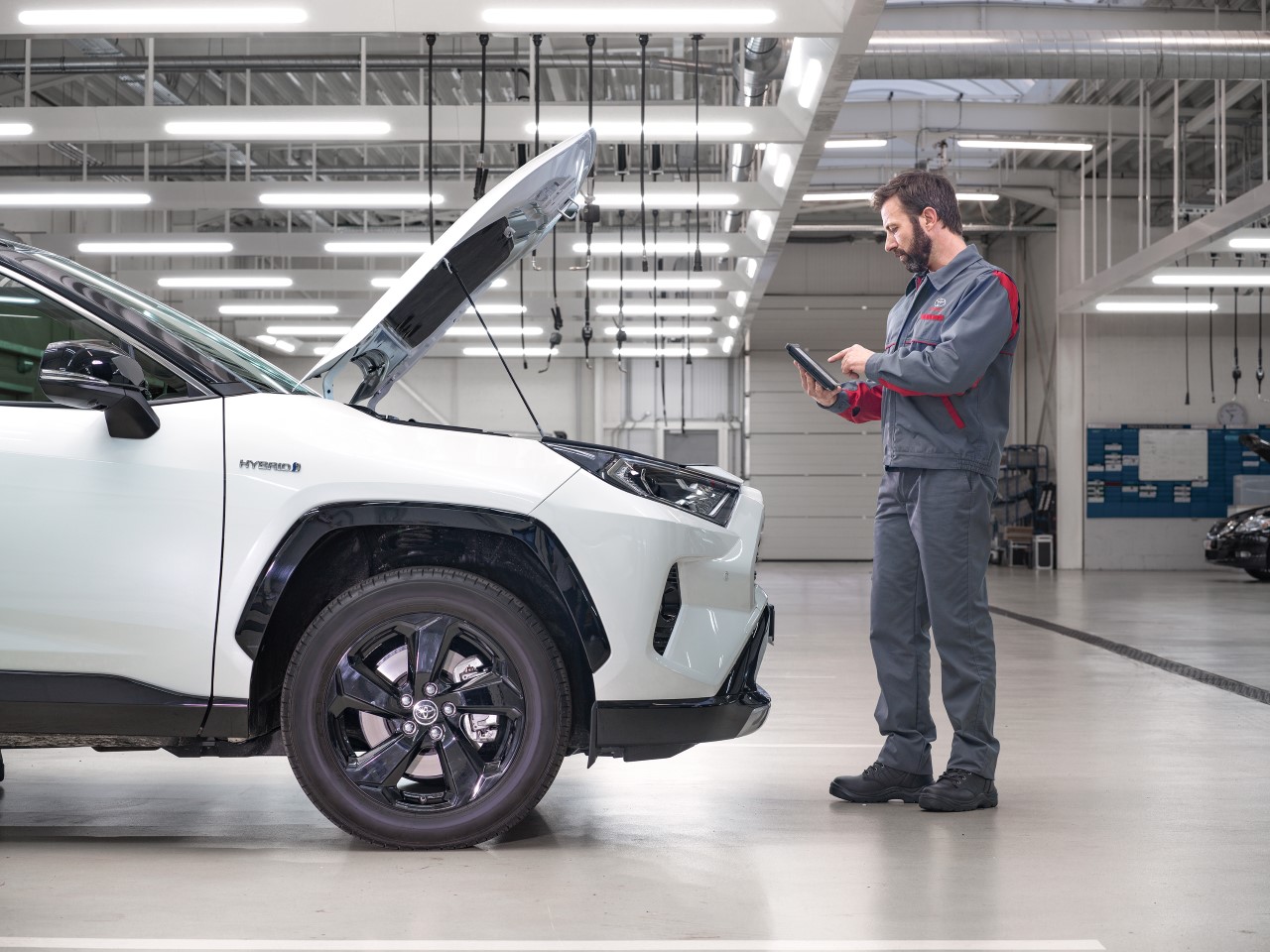 Dni Otwarte aut używanych w salonach Toyoty. Szeroka oferta samochodów z gwarancją, promocyjne finansowanie i rabat na akcesoria
