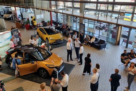 Toyota ma najlepszą sieć sprzedaży w Polsce. Wyniki Wielkiego Testu Salonów 2026 magazynu „Auto Świat”