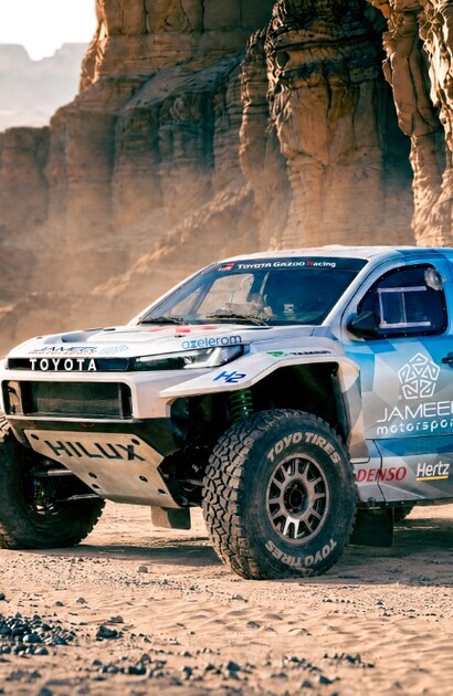GAZOO Racing przedstawia oficjalnych partnerów projektu wodorowego Hiluxa w Rajdzie Dakar 2027
