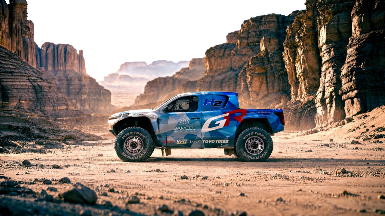 GAZOO Racing przedstawia oficjalnych partnerów projektu wodorowego Hiluxa w Rajdzie Dakar 2027