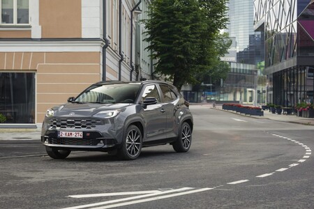 Blisko 150 różnych konfiguracji nowej Toyoty Yaris Cross. Tak można spersonalizować miejskiego crossovera