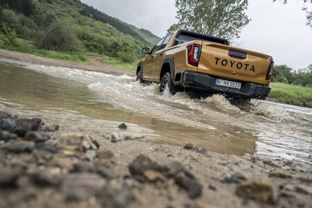 Nowa Toyota Hilux już w polskich salonach. Dni Otwarte od 5 do 10 października
