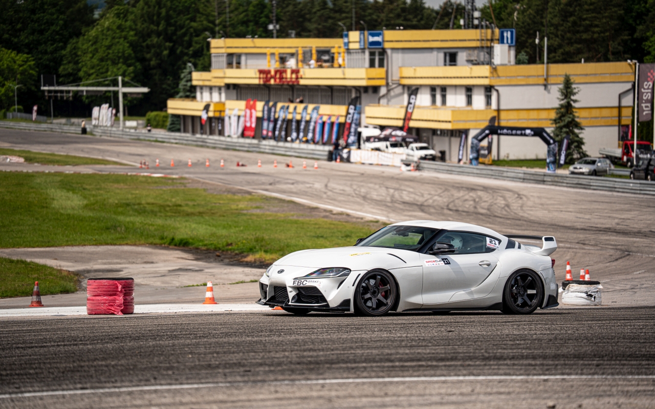 TOYOTA GR CUP 2026 coraz bliżej rozstrzygnięć. Powiększa się grono finalistów