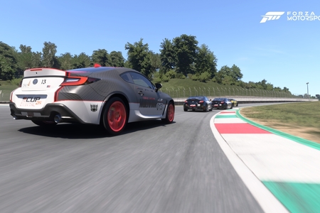 GR Yarisy na Autodrom Słomczyn, GR GT na wirtualny Tor na Wyspie Legend. Trwa walka o finały TOYOTA GR CUP