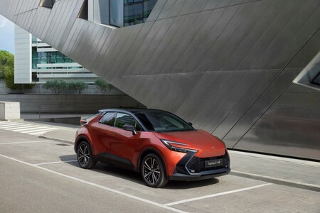  Toyota rozpoczęła wyprzedaż rocznika 2026. Ceny od 79 900 zł i jeszcze wyższe rabaty dla najpopularniejszych modeli