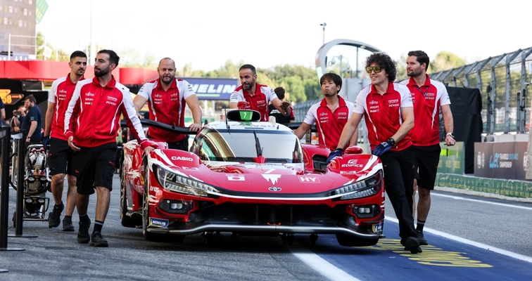 TOYOTA RACING walczy o dwa tytuły w Hiszpanii
