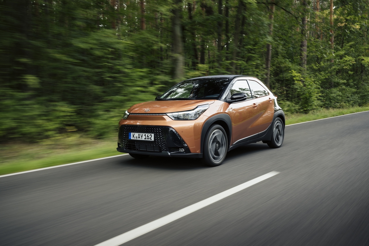 Toyota Motor Europe z rekordową sprzedażą po trzech kwartałach 2026 roku. Yaris Cross bestsellerem, Toyota C-HR+ najpopularniejszym autem elektrycznym