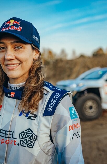 DKR GR FC Hilux rozpoczął testy przed Rajdem Dakar 2027. GAZOO Racing wybrało kierowcę wodorowego samochodu rajdowego