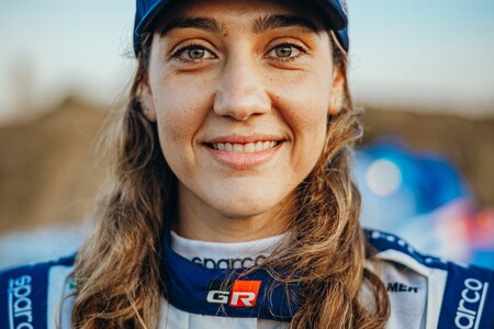 DKR GR FC Hilux rozpoczął testy przed Rajdem Dakar 2027. GAZOO Racing wybrało kierowcę wodorowego samochodu rajdowego