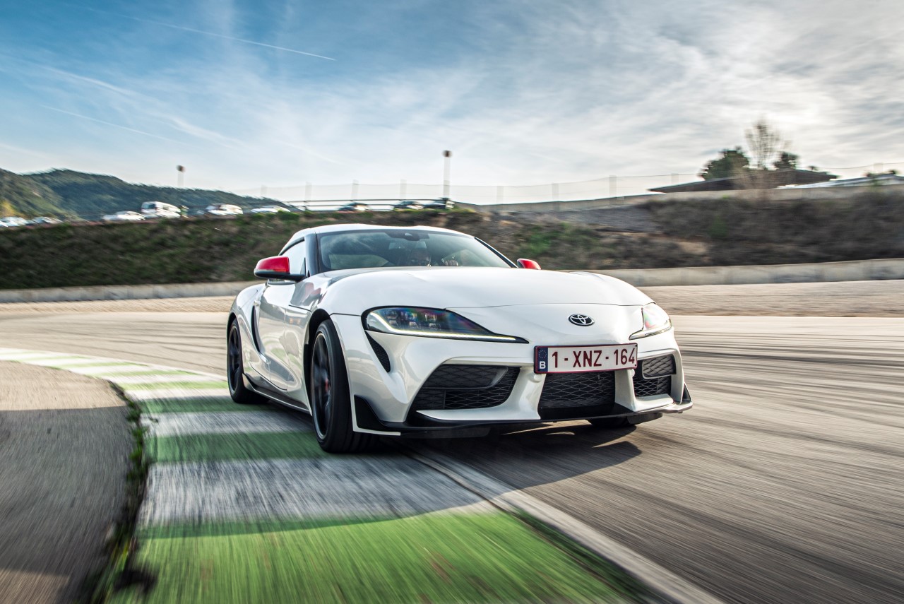 Toyota Supra ma już 40 lat. Pięć generacji sportowej ikony
