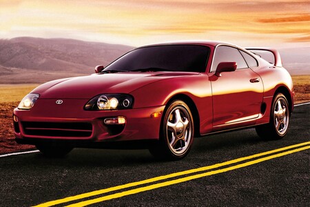 Toyota Supra ma już 40 lat. Pięć generacji sportowej ikony
