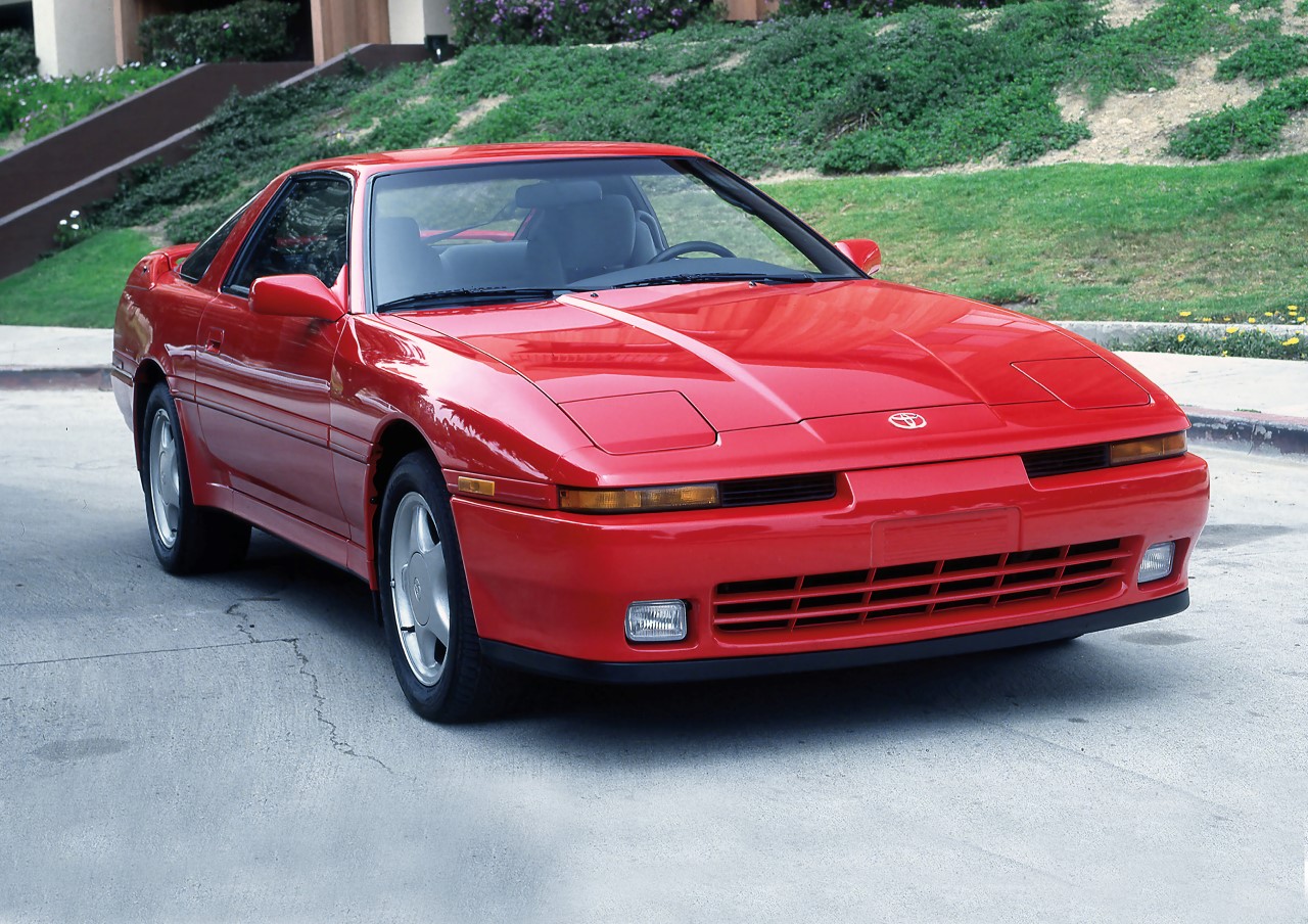 Toyota Supra ma już 40 lat. Pięć generacji sportowej ikony