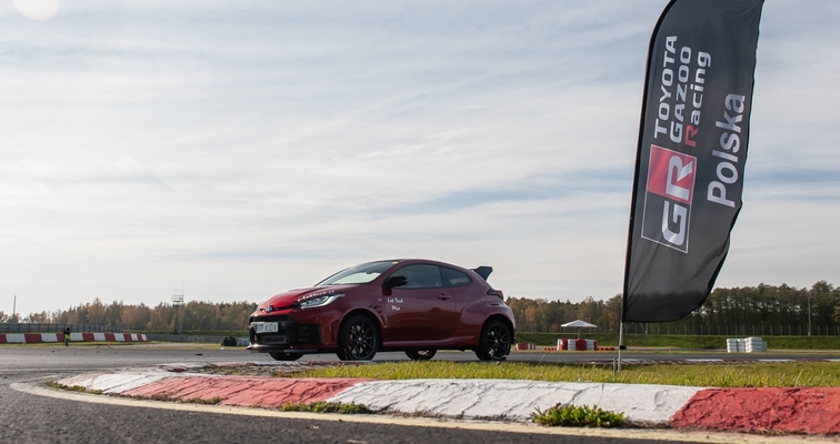 TOYOTA GR CUP 2026. Więcej możliwości, tysiące pasjonatów i emocjonujące finały