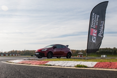 TOYOTA GR CUP 2026. Więcej możliwości, tysiące pasjonatów i emocjonujące finały