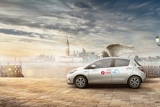 Hybrydowy car-sharing Toyoty rusza w Wenecji
