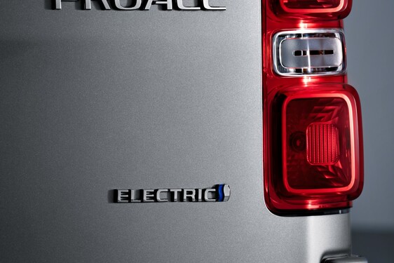 PROACE Electric 2023