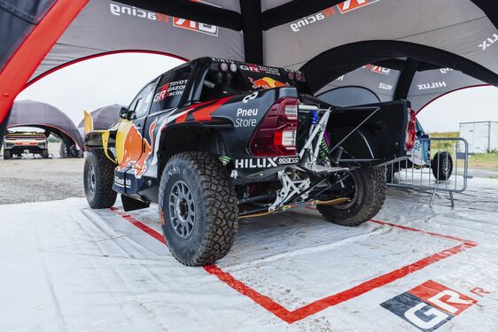 GR DKR Hilux EVO T1U