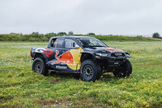 GR DKR Hilux EVO T1U
