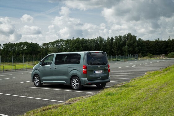 PROACE VERSO Electric 2024