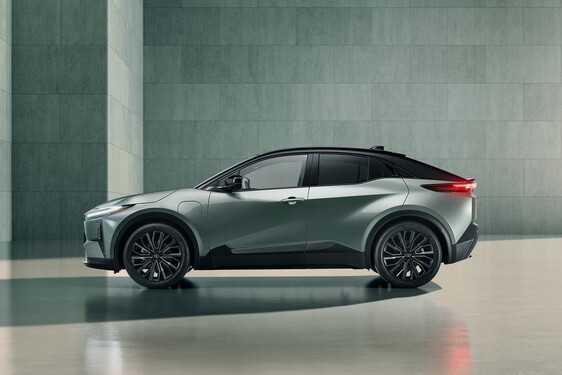 C-HR+ 2025