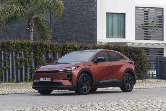 C-HR+ 2025