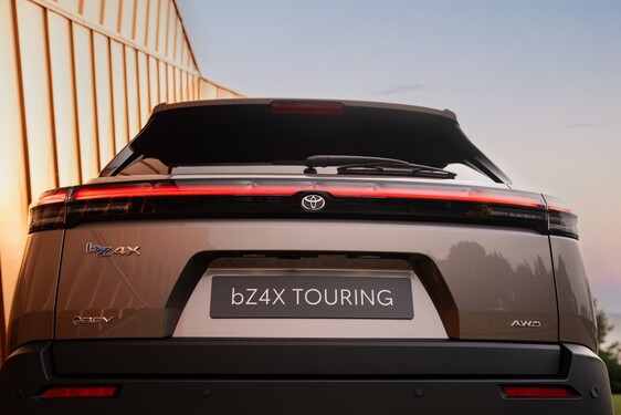 bZ4X Touring 2025