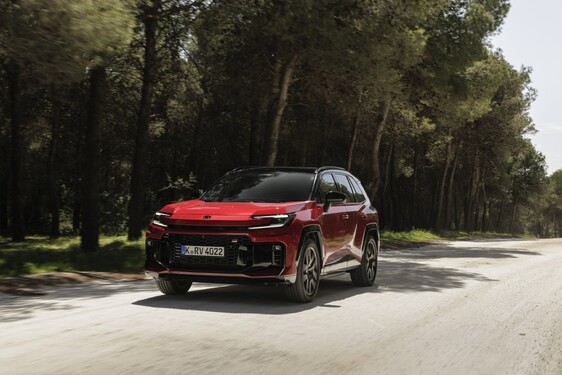 RAV4 PHEV GR SPORT 2026