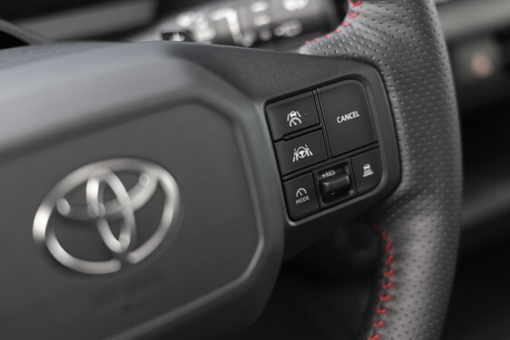 RAV4 PHEV GR SPORT 2026