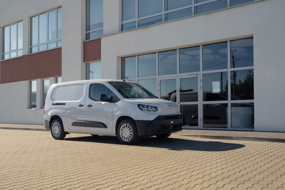 PROACE CITY ZABUDOWY 2025