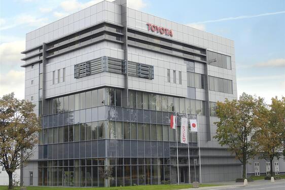 25 lat sukcesów Toyoty w Polsce