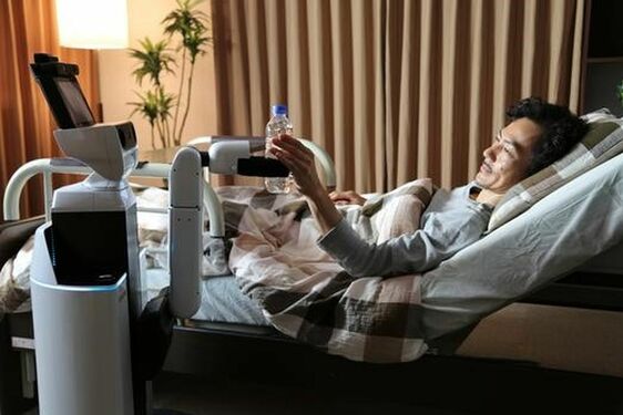 Toyota ukáže robota pomáhajúceho ľuďom