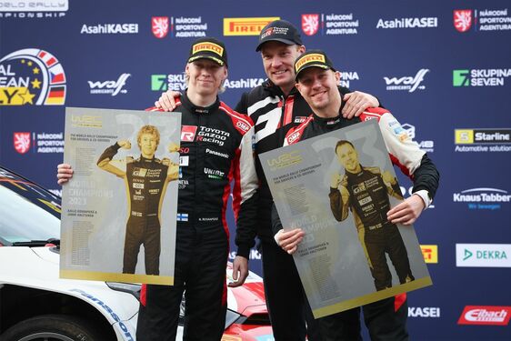 Kalle Rovanperä a Jonne Halttunen sú po Stredoeurópskej rely znovu majstri sveta s Toyotou