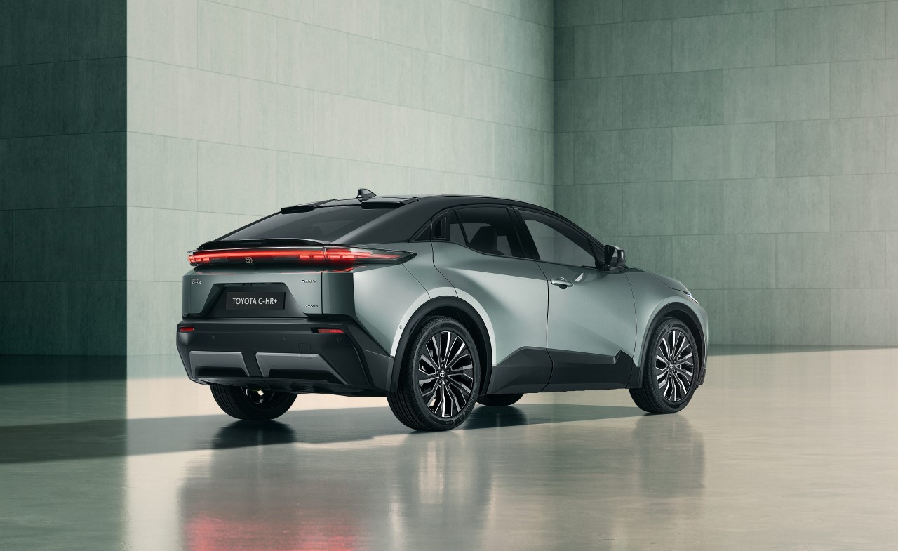 Światowa premiera elektrycznej Toyoty C-HR+