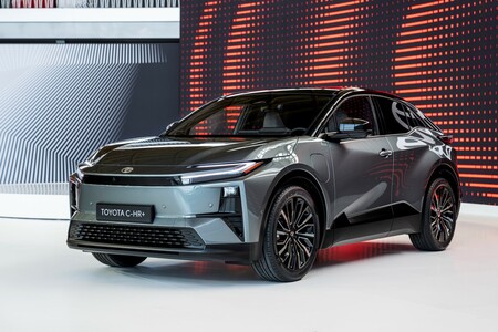 Toyota posilňuje svoju multi technologickú stretégiu a oddanosť inováciám zameraným na zákazníka